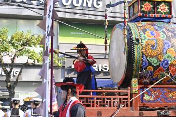 제64회 거제옥포대첩축제 승전행차 가장행렬