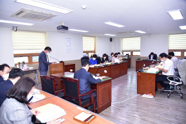  제233회 거제시의회 임시회 행정복지위원회